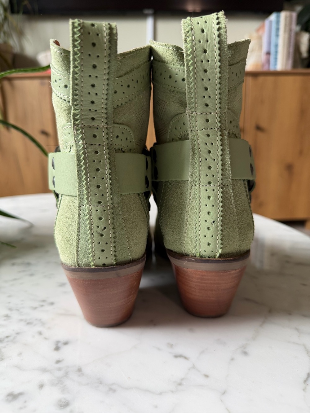 Dingo Gummy Bear Mint Suede Green Boots - Picture 4 of 10